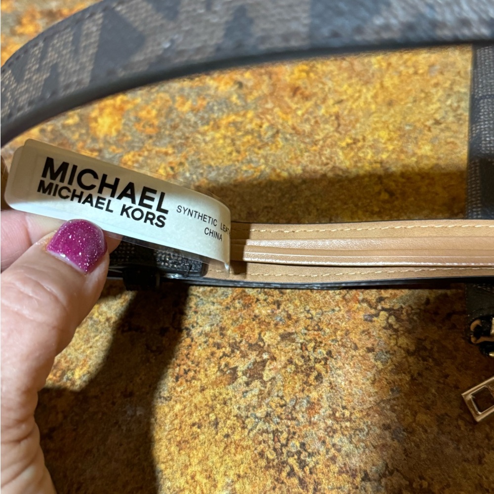 Michael Kors belt bag, NWT - Picture 4 of 6